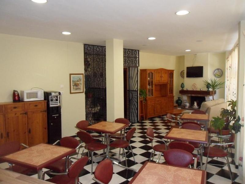 Micaela Charming Hostal Торремолинос Экстерьер фото